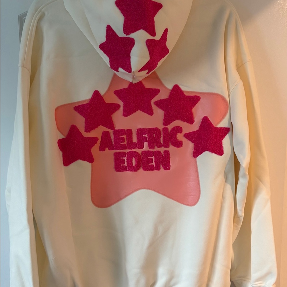 Aelfric Eden sweatshirt hoodie NWT
Beautiful off white hot pink & orange 
Size M - Picture 2 of 9